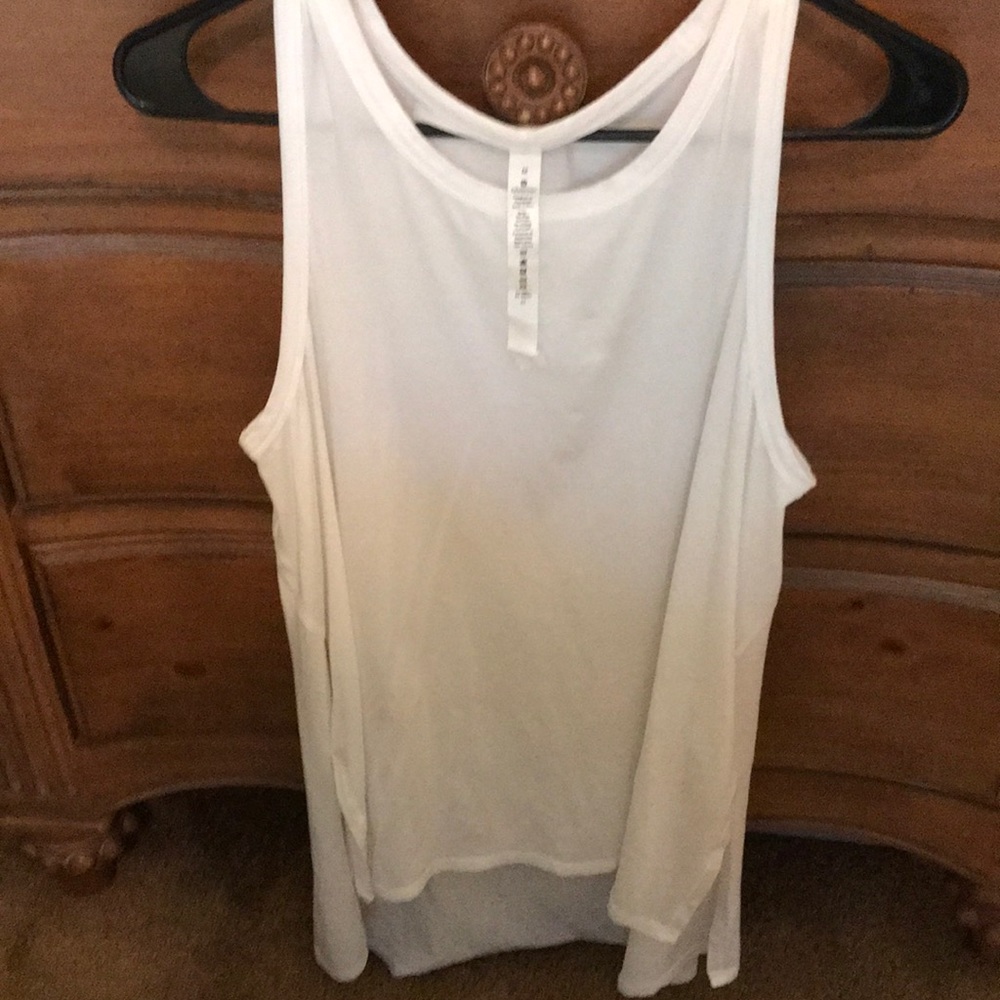 🍋 EUC lululemon hi/low white sleeveless top - Picture 4 of 4